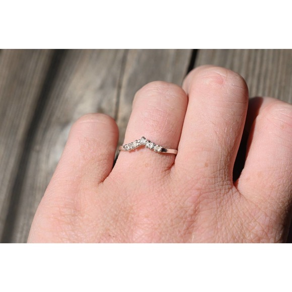 alternative raw diamond engagement ring raw crystal size 4 5 6 7 8 8 9 1… - Picture 3 of 10